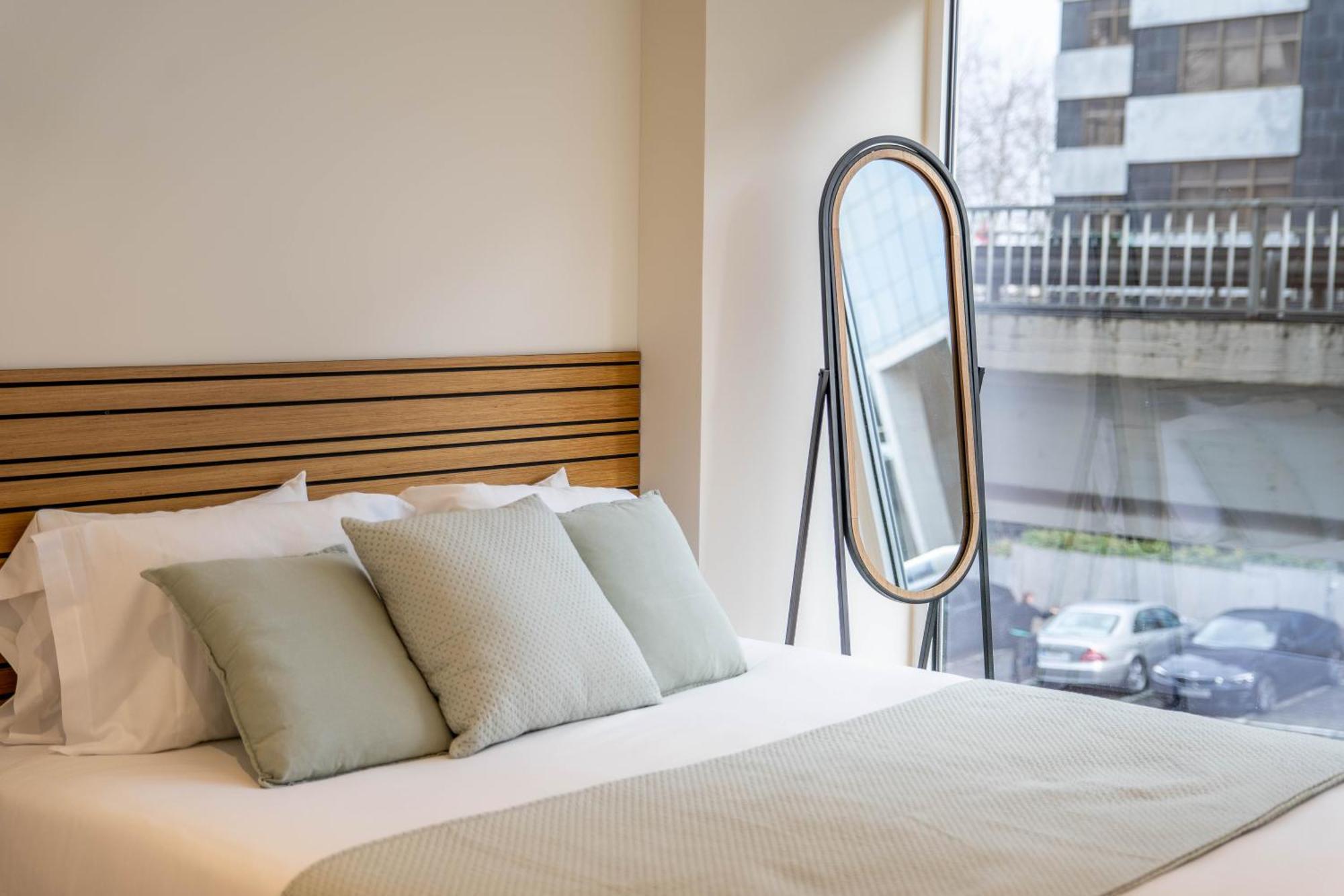 Trindade Bliss: 1br W/ Free Parking By Lovelystay Apartament Porto