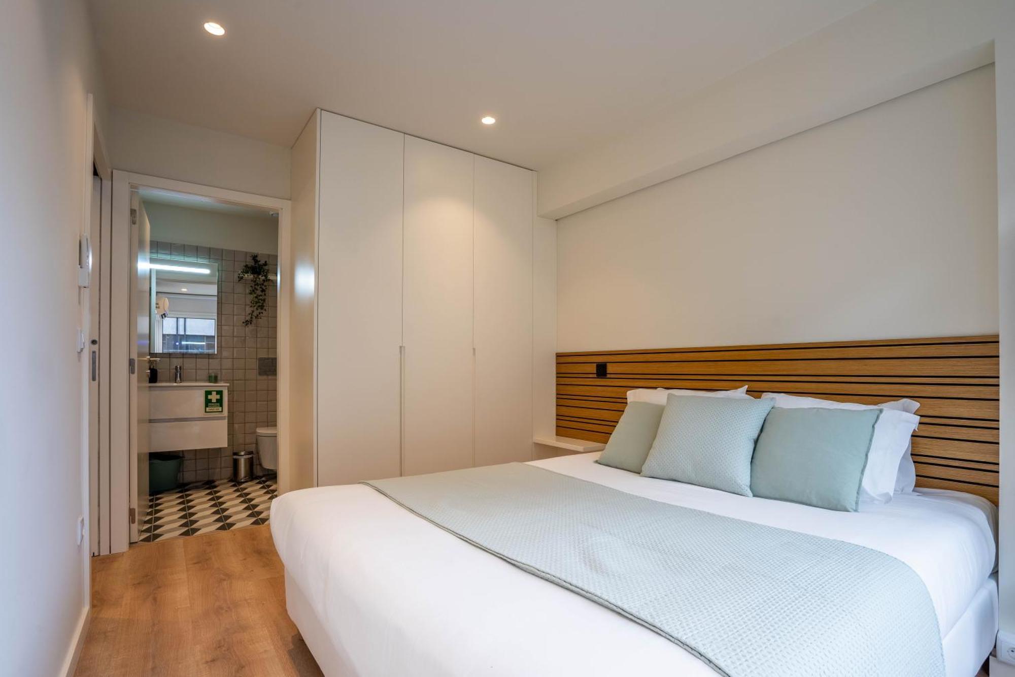 Apartament Trindade Bliss: 1br W/ Free Parking By Lovelystay Porto