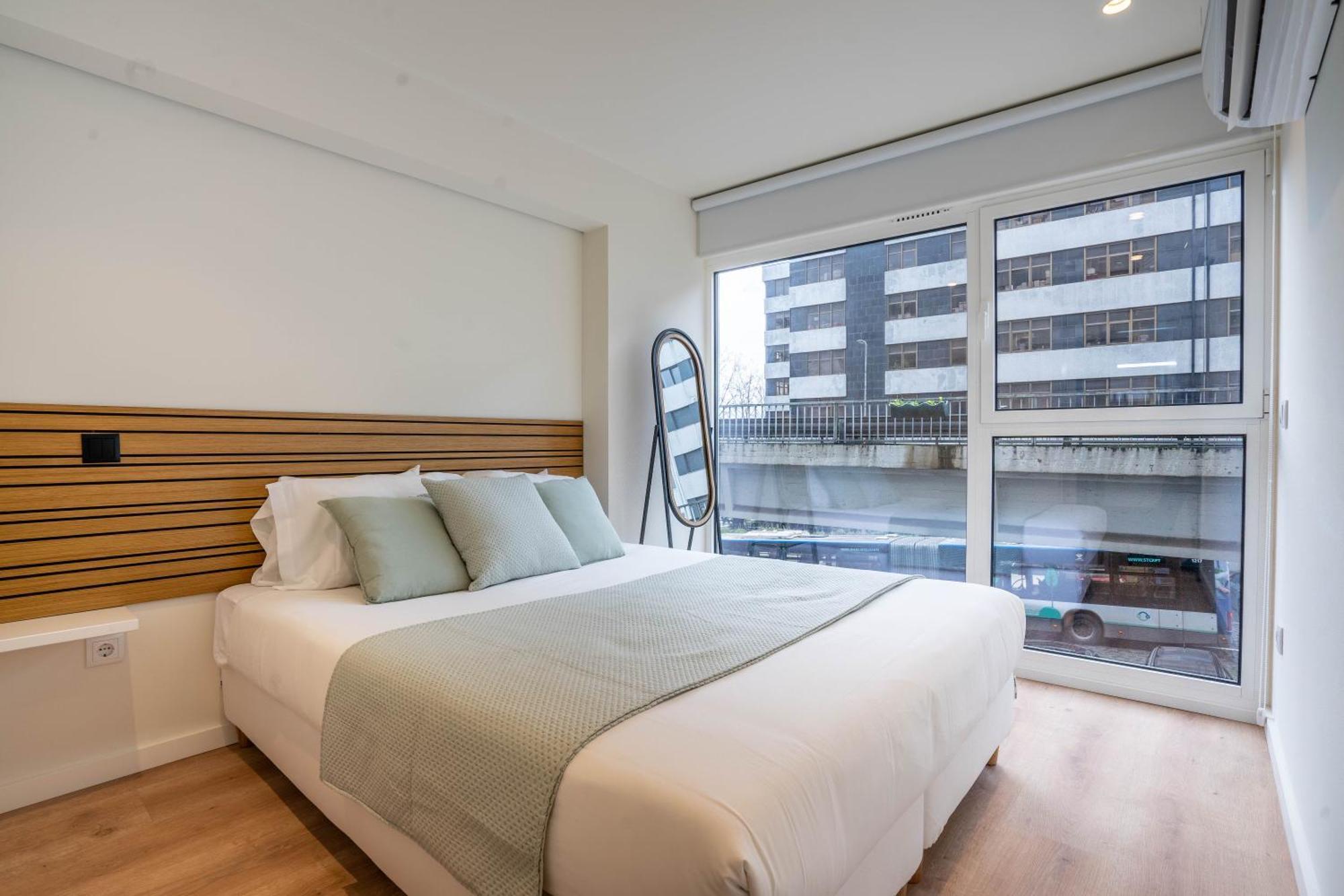 Apartament Trindade Bliss: 1br W/ Free Parking By Lovelystay *
