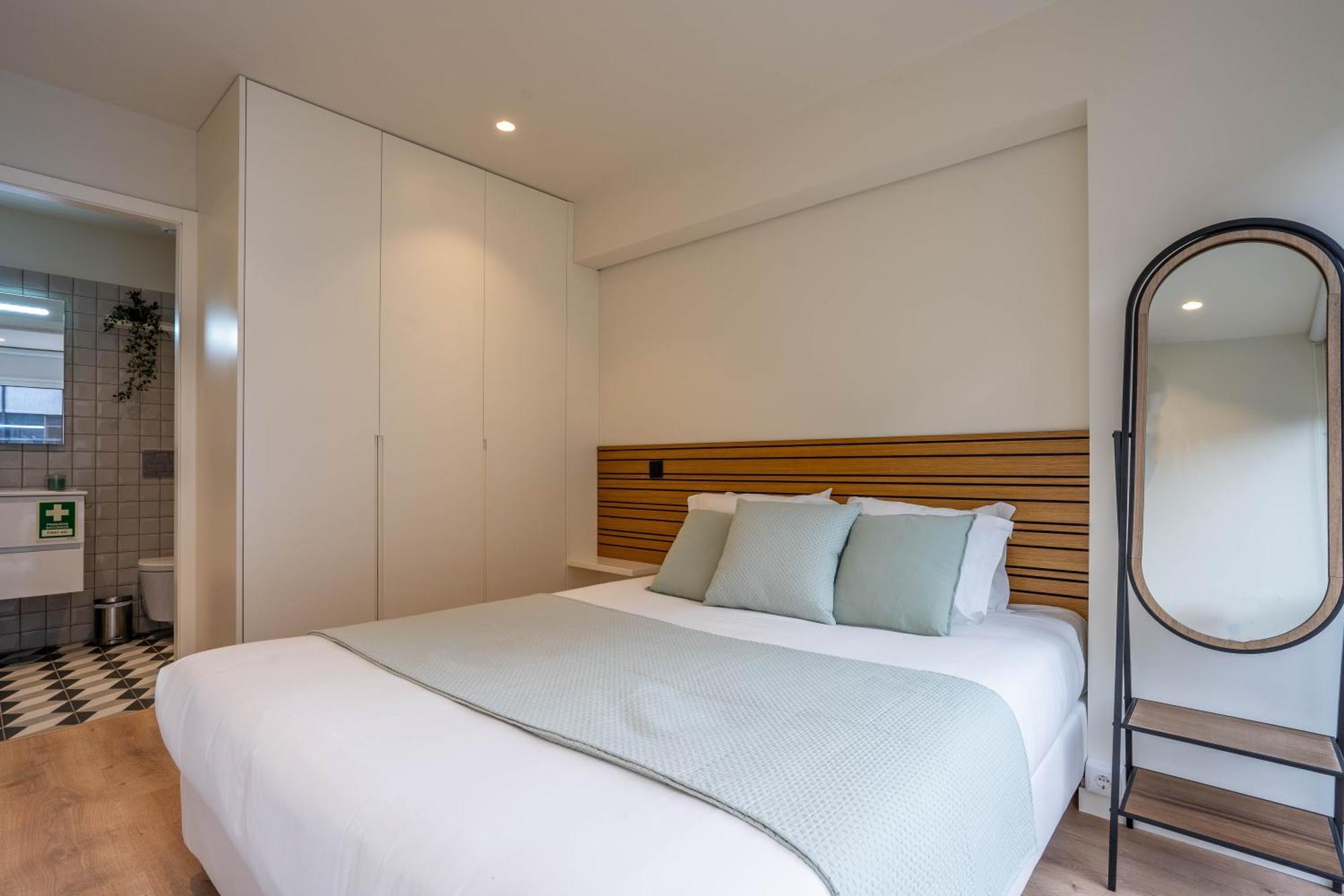 Appartamento Trindade Bliss: 1br W/ Free Parking By Lovelystay